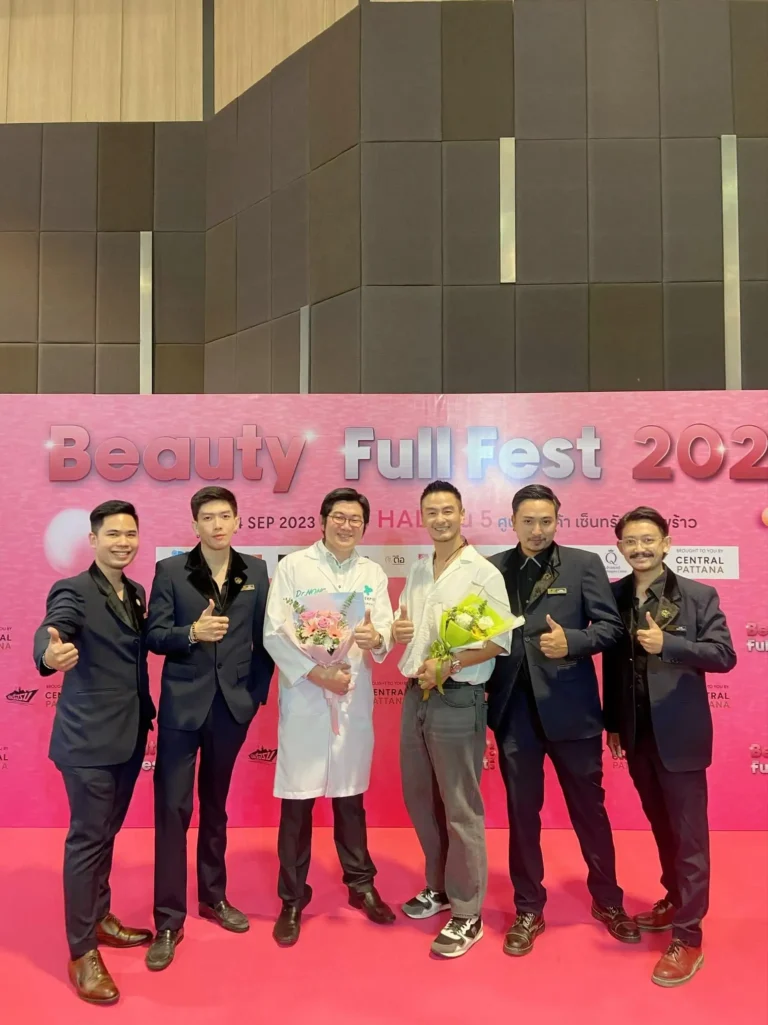 เก็บตกภาพบรรยากาศในงาน BeautyFullFest 2023 คุณบีม ศรัณยูและคุณหมอหน่องได้มีขึ้นไปพูดคุยเกี่ยวกับเรื่องปัญหาสุขภาพเพศชายในงาน สนุกสนานมาก
