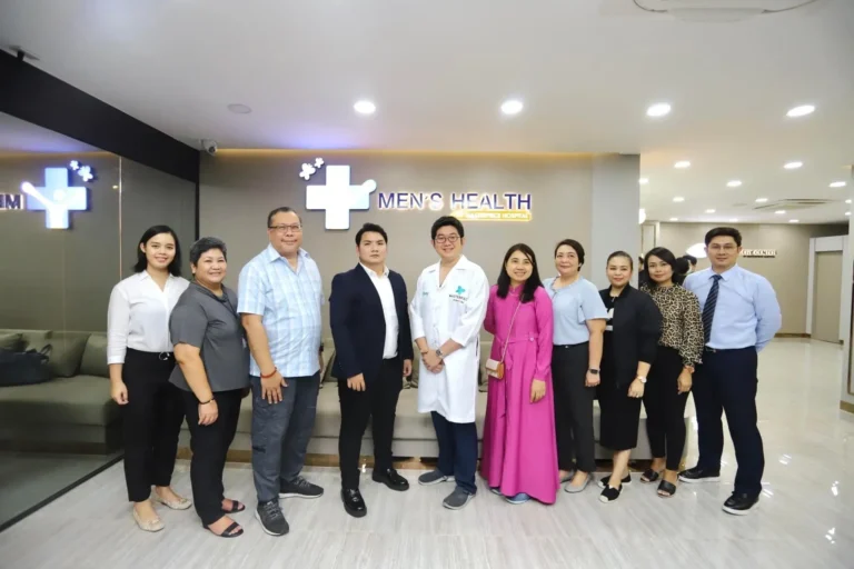 เปิดบ้านตอนรับแขกทีมแพทย์จากฟิลิปปินส์ มาดูงานกับทางแผนก Men’s Health ก่อนกลับพาลองนั่งเก้าอี้Emsella เป็นที่ชื่นชอบเลย